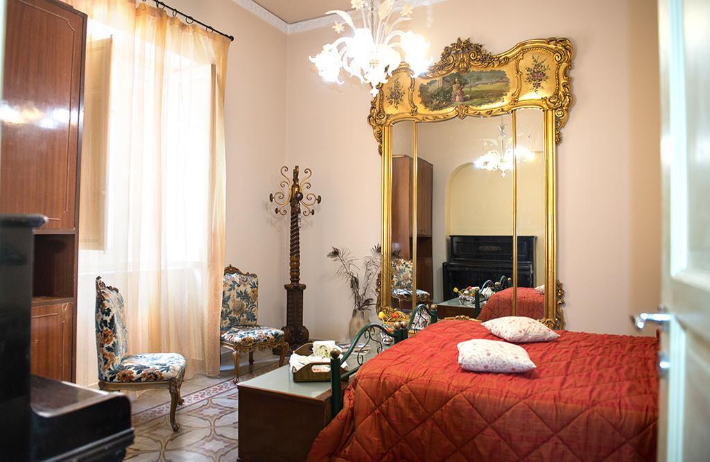 La Casa Di Via Narbone Hotel Palermo Exterior photo
